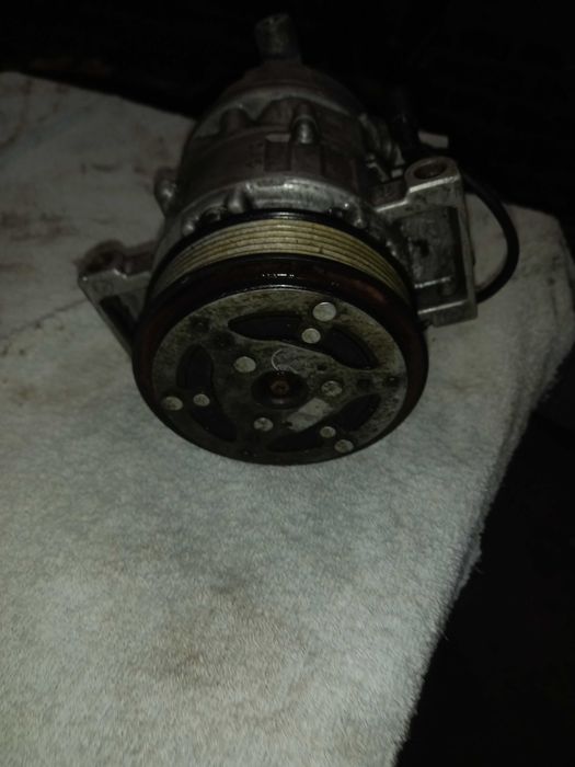 Компресор климатик от BMW e46 318i 2003г