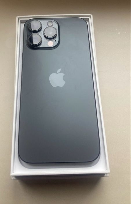 iPhone 16 Pro Max 256 ГБ Black Titanium