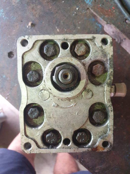 Хидравлична помпа