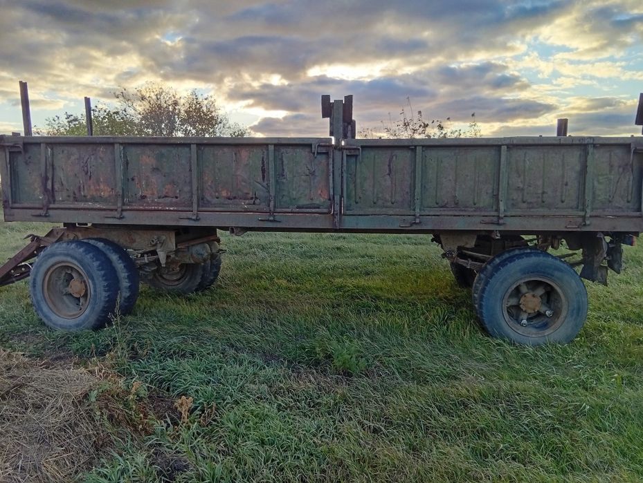 Продам прицеп СЗАП 8352 бортовой