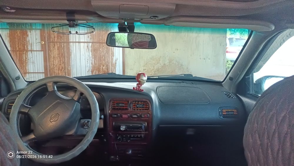 Продам Nissan primera