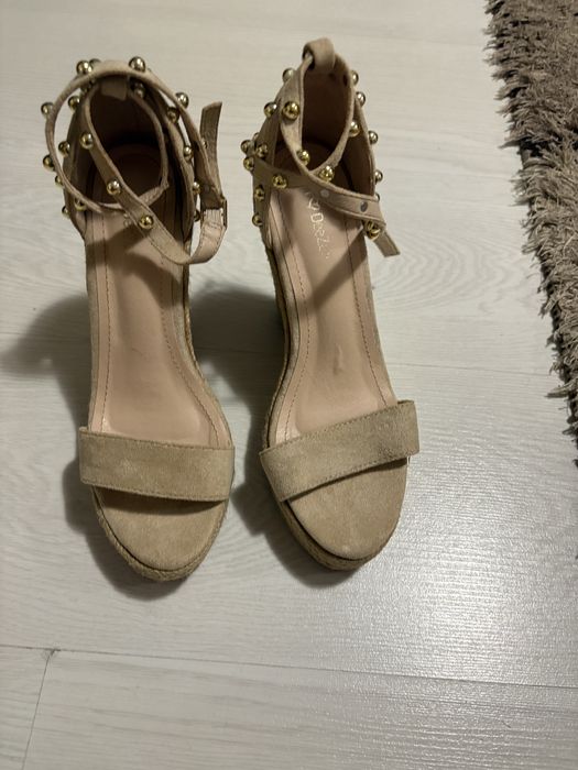 Дамски сандали DeeZee