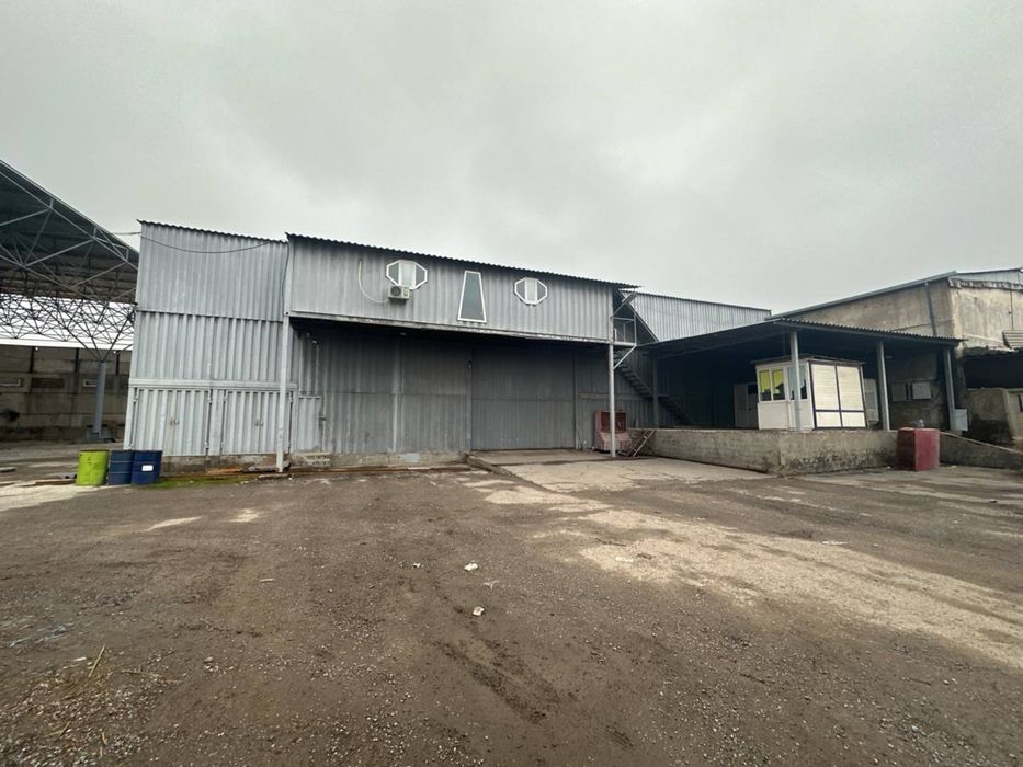 Аренда ангара— склад / пандус, видеонаблюдение, охрана и заезд для фур