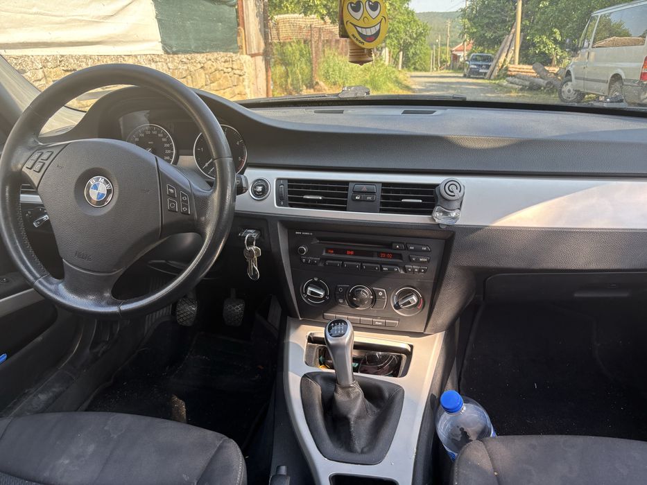 Продавам BMW 318 в добро състояние