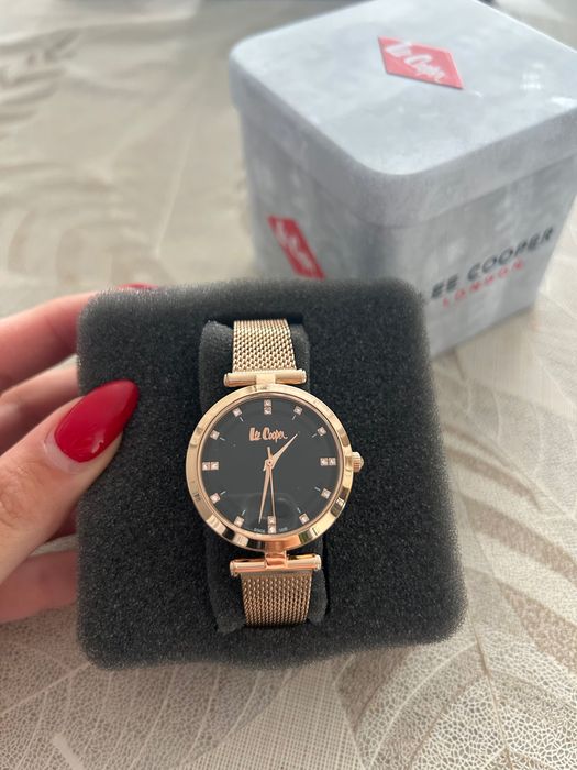 Часовник Lee Cooper