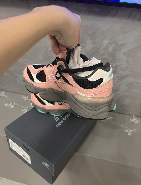 Adidasi New Balance 9060 originali