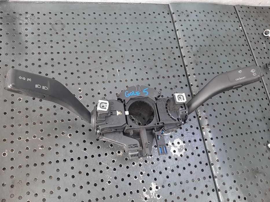 Bloc maneta stergator si semnalizare skoda octavia 2 vw passat golf 5 touran audi a3 8p 1k0953519a