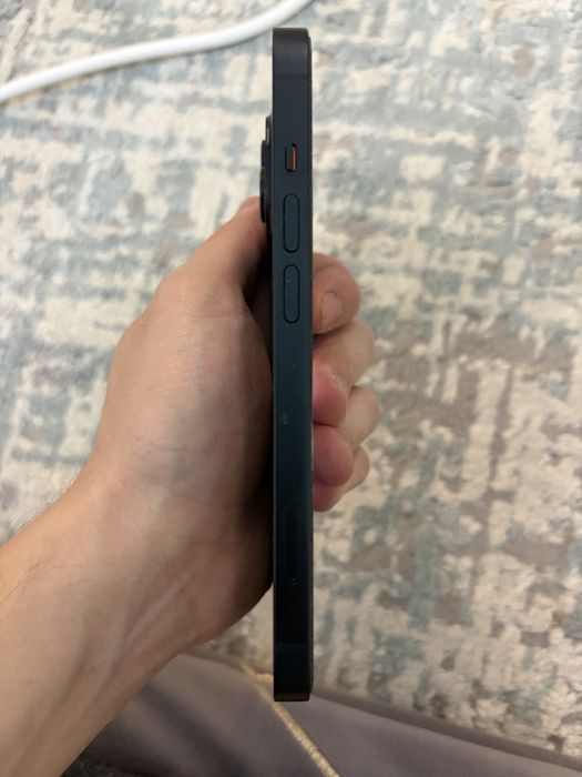 Продаю Iphone 14