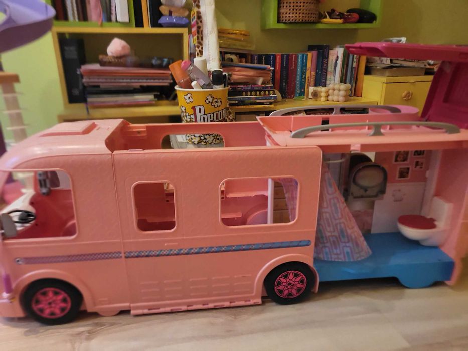 Кемперът мечта на Барби