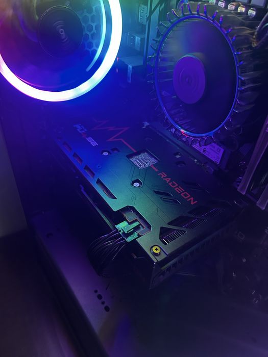 Vând Placa video Sapphire Radeon RX 6600 PULSE 8GB GDDR6 128-bit