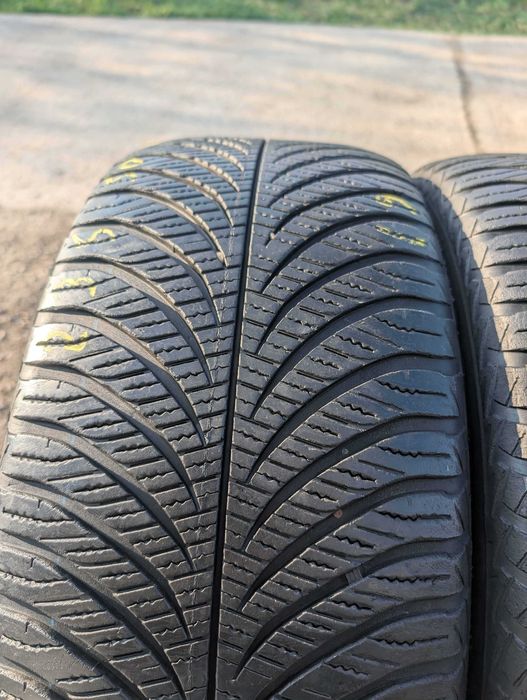 235/50 R18 • All Season • Goodyear Vector 4Seasons gen 2 101V | 4 buc | Pret/buc