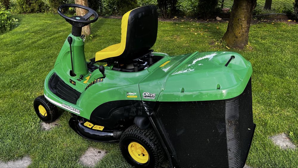 Tractoras pentru gazon