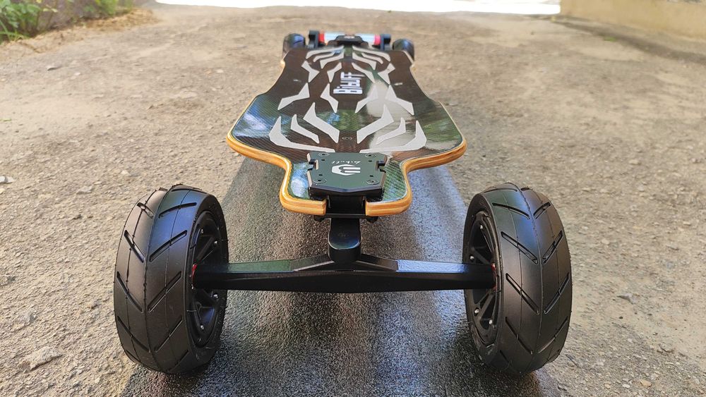 (Новый) электроскейтборд Bibuff UN38 All Terrain ждет хозяина