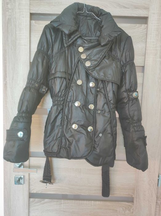 Продавам зимно яке