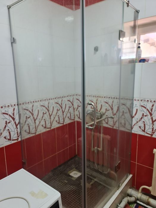 Продам душевую кабину