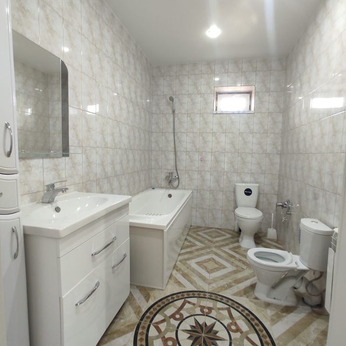 Продам 2х этажный дом(коттедж)