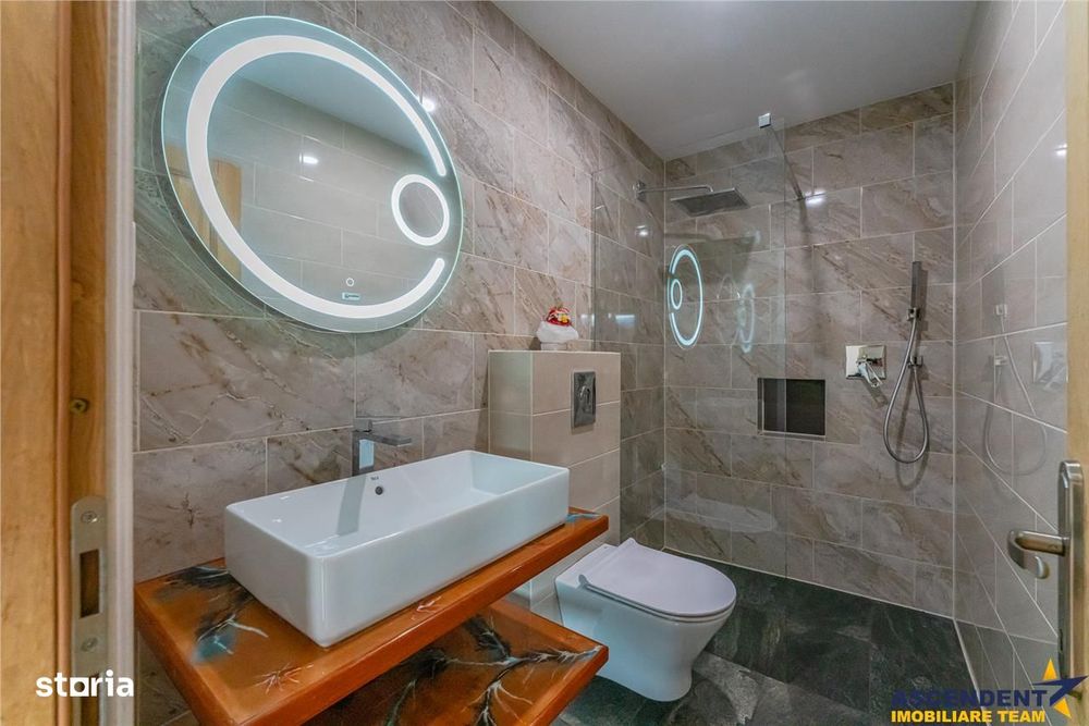 FILM& 3D! Vila high tech, cu semineu, terase, jacuzzi, zona Grivitei,