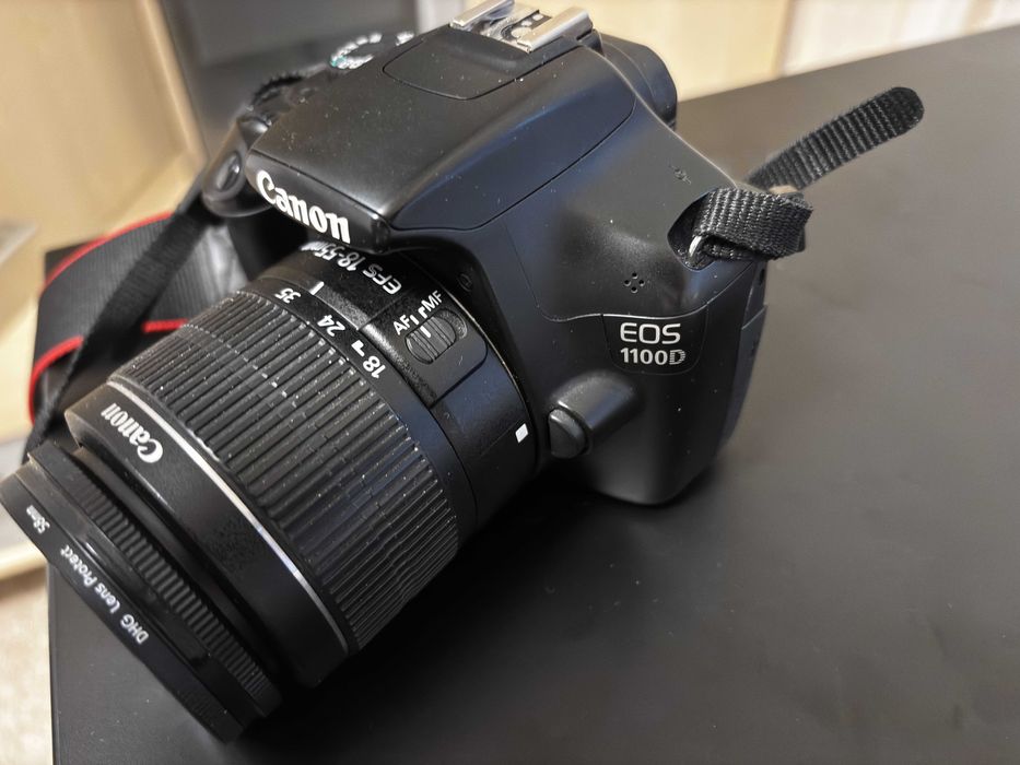 Camera DSLR Canon EOS 1100D