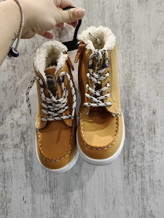 Детски зимни боти