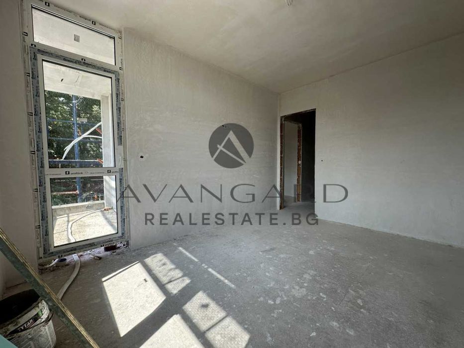 оф.23466 Просторен тристаен/ Кючук Париж