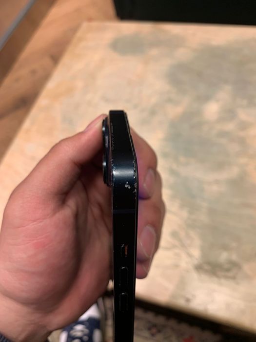 Продам iPhone 14