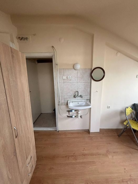 Дава се под наем Едностаен апартамент в София, Гео Милев - 20 кв.м за 225 € - Снимка #1