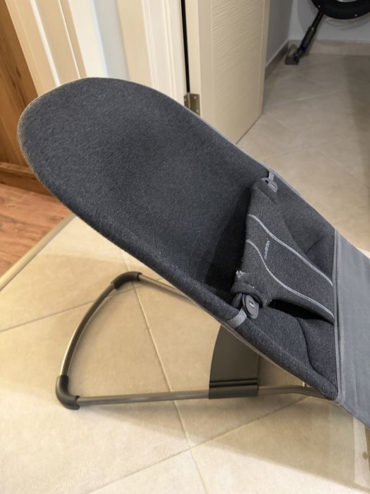 Бебешка люлка-шезлонг BabyBjorn