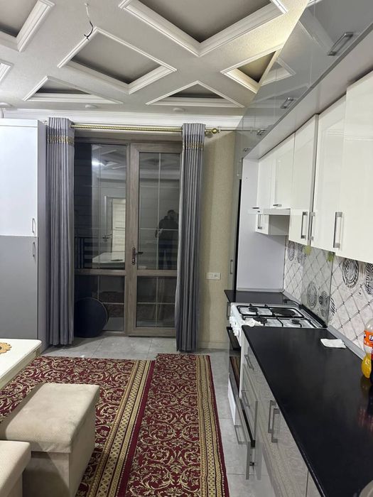 Чилонзор 19.  3 х комнатная с обстановкой аренда