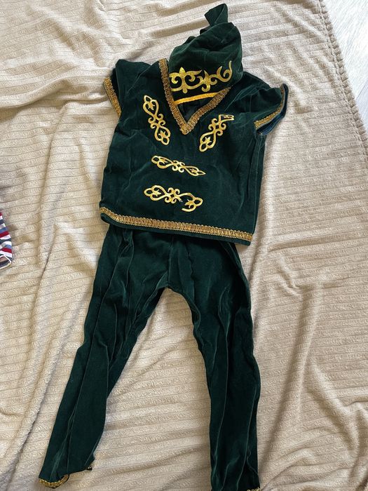 Продам костюм гуся и батыра