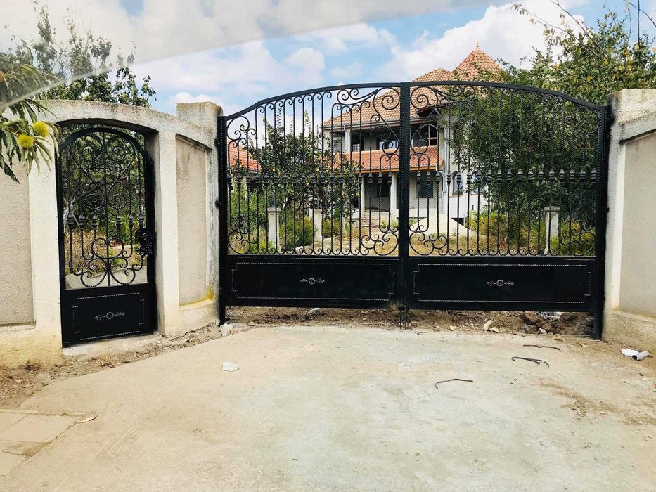 Porti metalice gard jaluzea balustrade grilaje