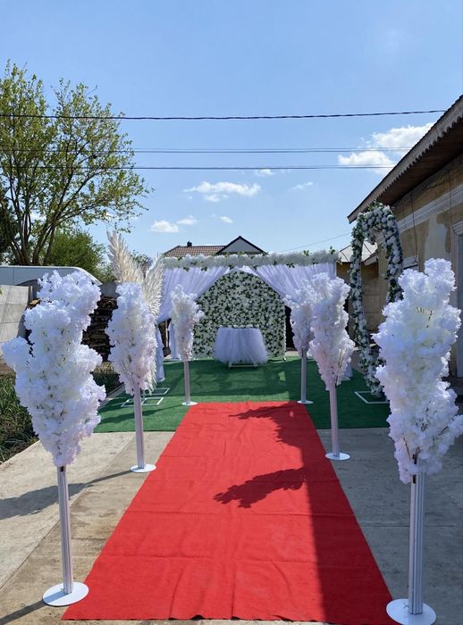 Închiriez decoratiuni evenimente