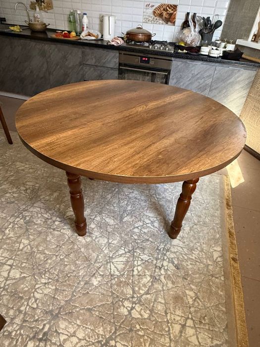 Стол для кухни , гостиной