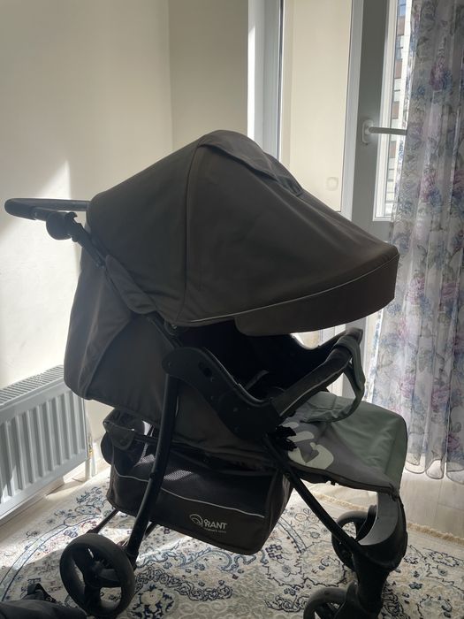 Коляска в отличном состояний