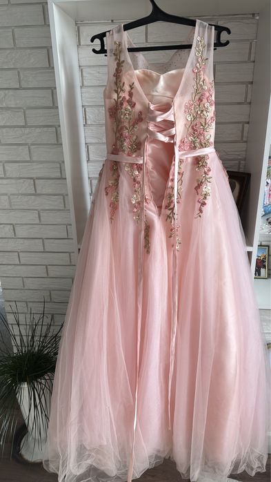 Продам платье