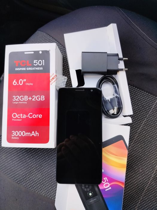 Smartphone TCL 501 nou