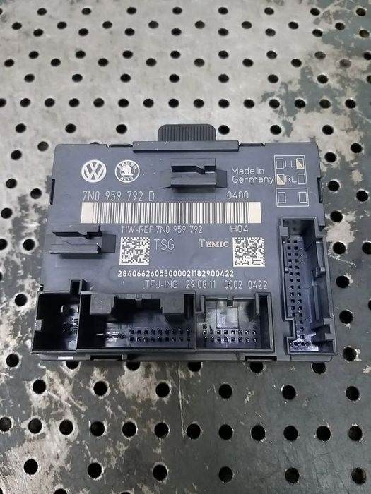 Modul calculator usa dreapta fata skoda yeti 5l 7n0959792d