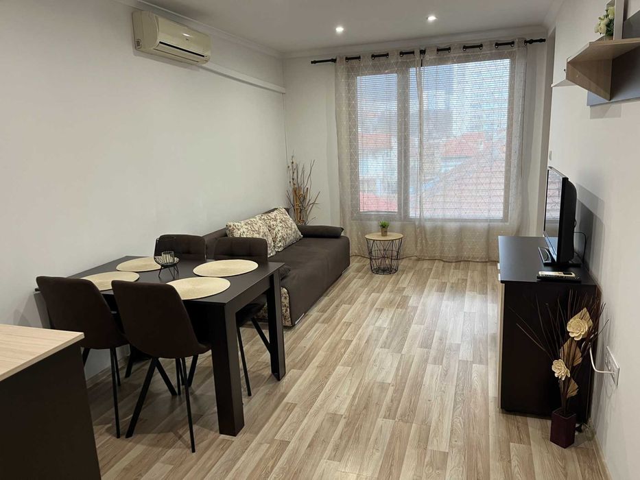 Дава се под наем Двустаен апартамент в Габрово, Център - 60 кв.м за 318.75 € - Снимка #2