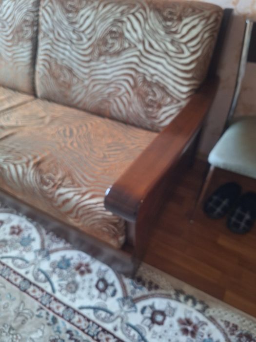 Продам диван б/у