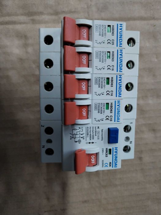 Комплект автоматични предпазители за табло с защита ДТЗ HYUNDAI