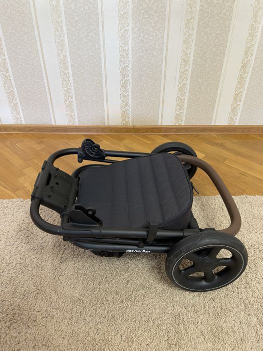Коляска Easywalker Harvey  с люлькой