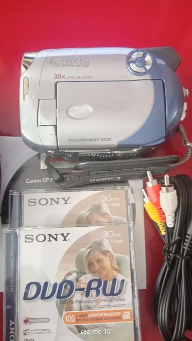 Vând camera video DVD-RW  Canon DC 201