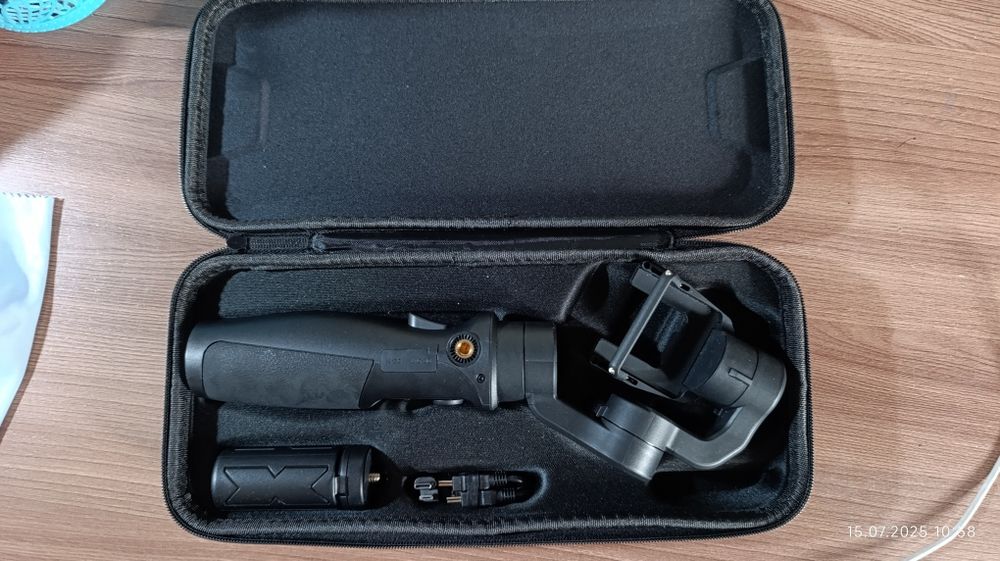 Продам стабилизатор видео Holem iSteady pro 3