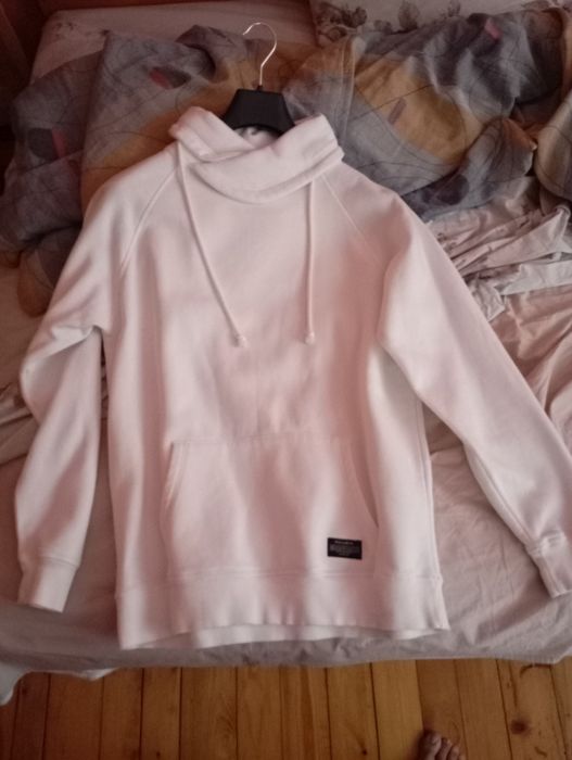 Мъжки пролетен суичър.