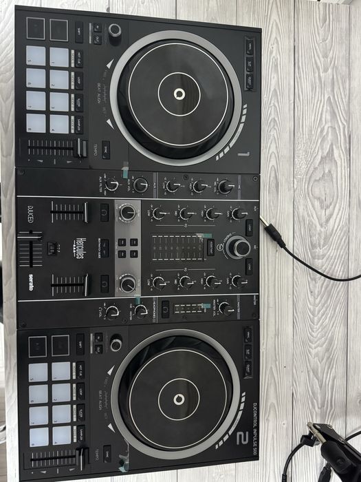 Vand Consola DJ Hercules DJ Control inpulse 500 nouă