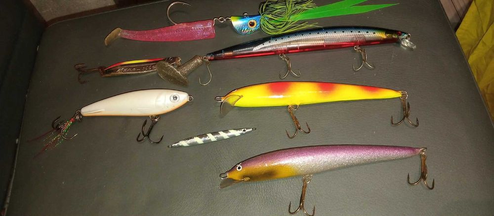 Воблери и джигове Rapala Salmo Blue fox