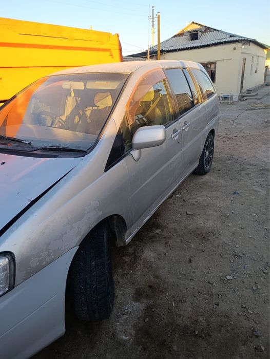 Nissan Liberty 1999 жылғы