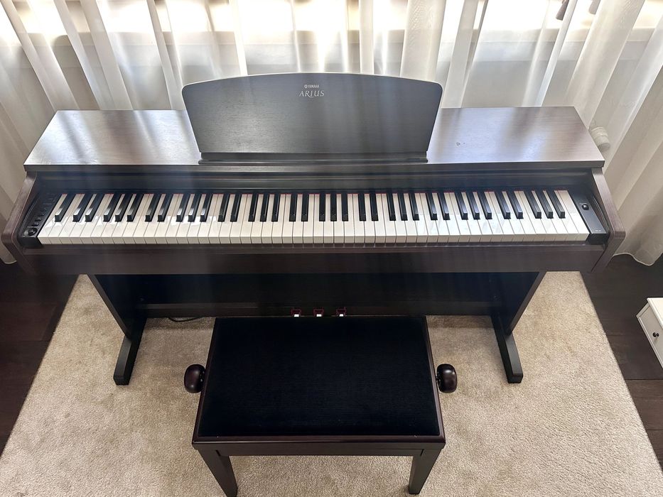 Pian Yamaha YDP-140 Arius – 88 clape GH, 3 pedale, stare excelentă