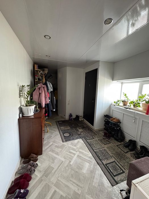 Продам квартиру,  район больницы,  сош №2