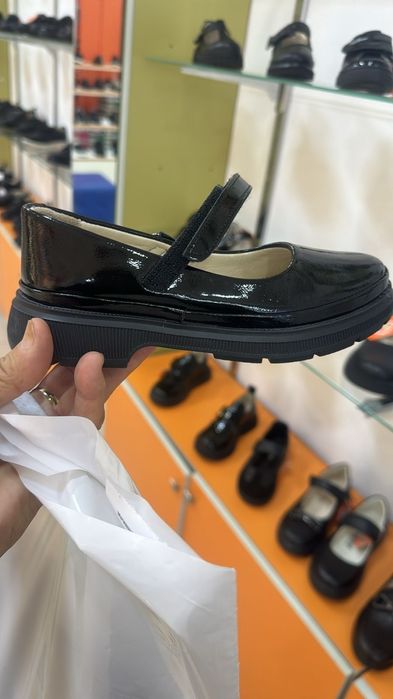 Школьные туфли для девочки