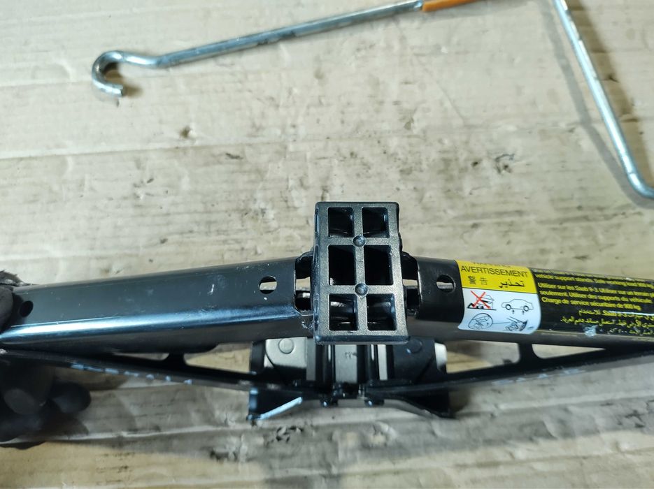 Авто Крик Авариен Крик SAAB 9-3